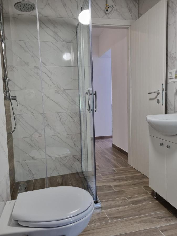 Apartmani Tolj Makarska Exterior foto