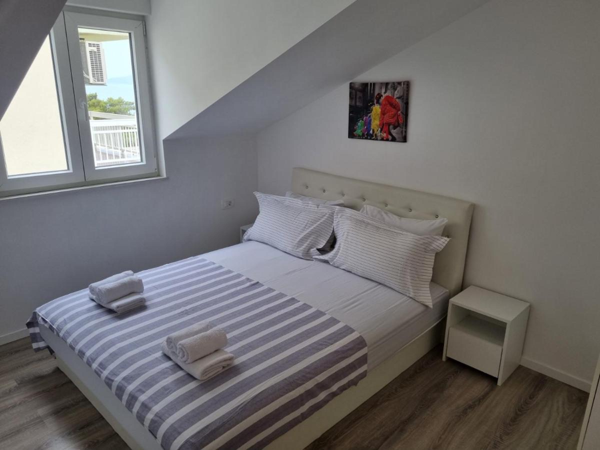 Apartmani Tolj Makarska Exterior foto