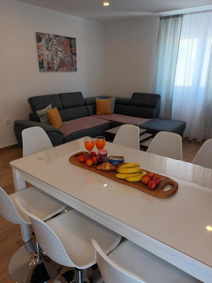 Apartmani Tolj Makarska Exterior foto